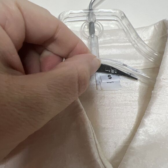 Louis Simon Womens Silk Button Up Shirt Small Ivory Collared Office Career Luxe - Picture 5 of 9